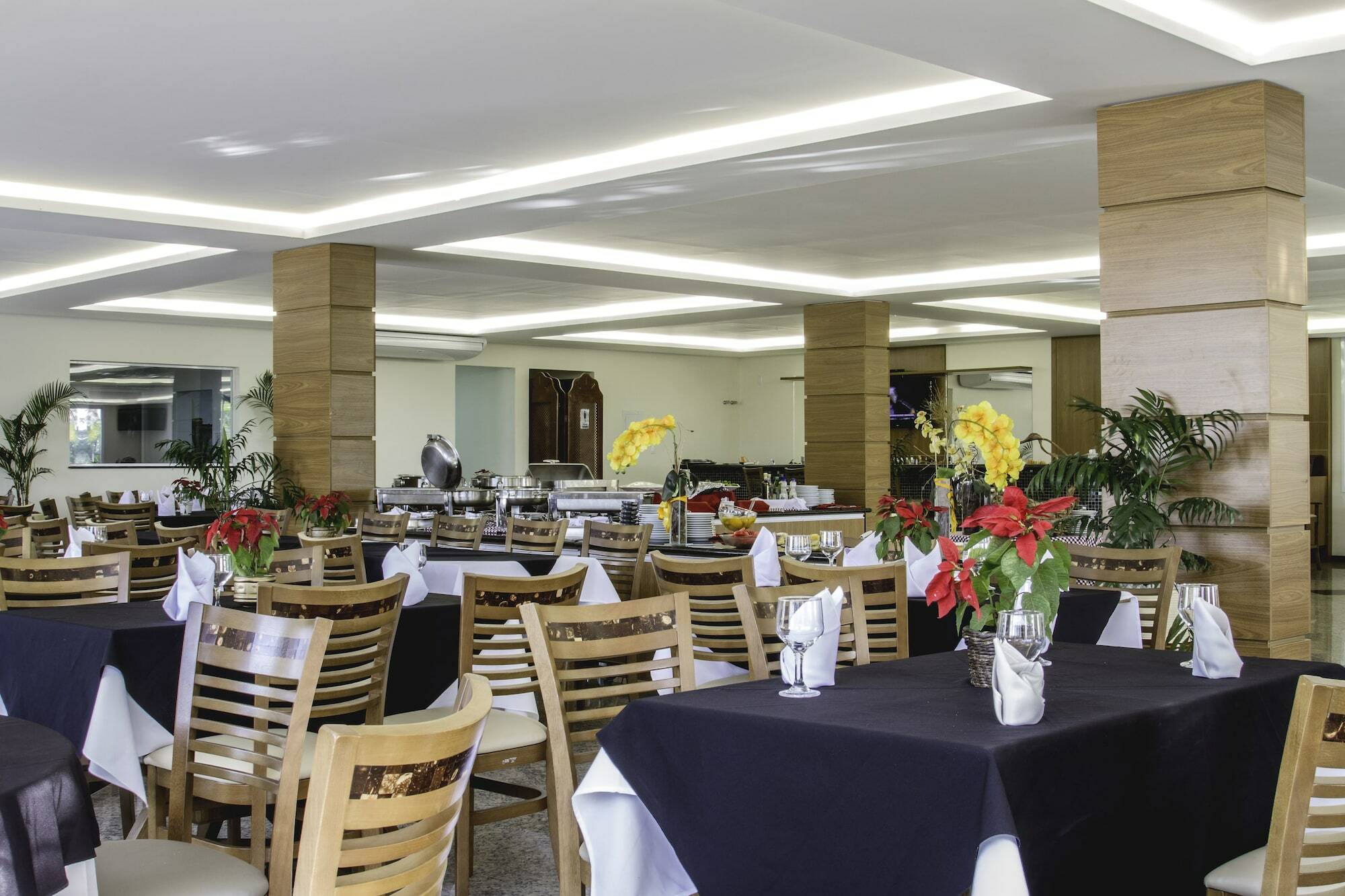 Hotel Colonial Plaza 4*